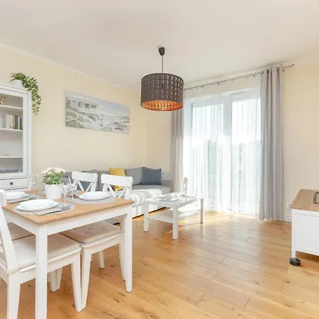 Sunny With Parking & Garden By Renters * Γκντανσκ