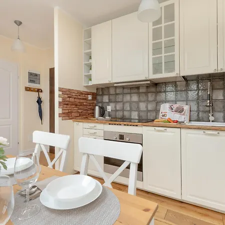 Sunny With Parking & Garden By Renters Lejlighed Gdańsk